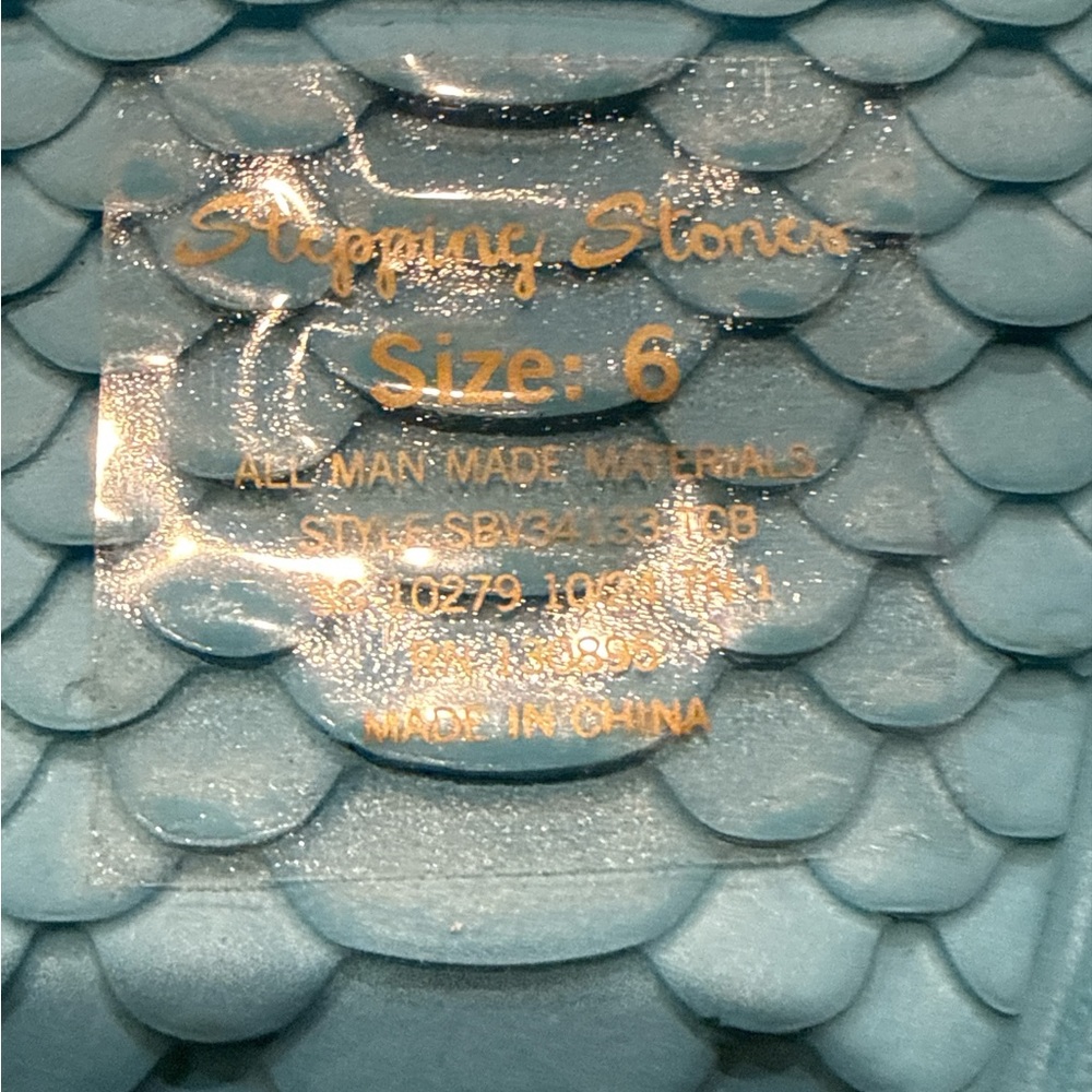 🐋🐋🐋🐋Kids/toddler Shark slip on slides for indoor/outdoor Stepping Stones NWT - Picture 5 of 5